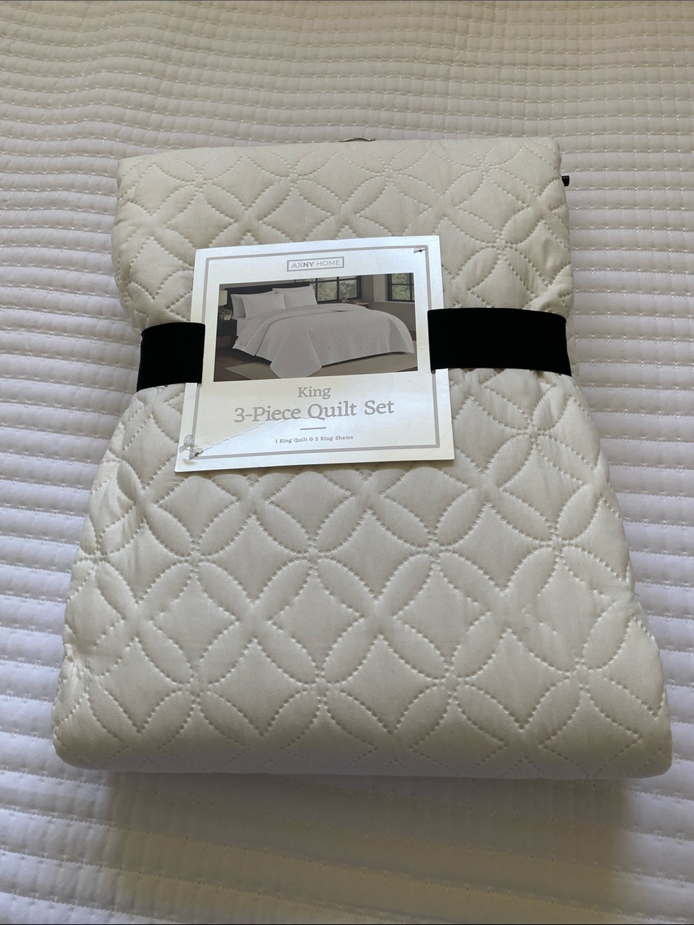 AXNY King 3-Piece Quilted Bedspread and Shams White NWT - Picture 9 of 9